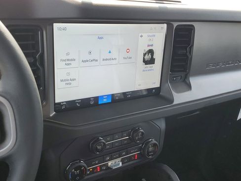 New 2025 Ford Bronco Badlands image 24