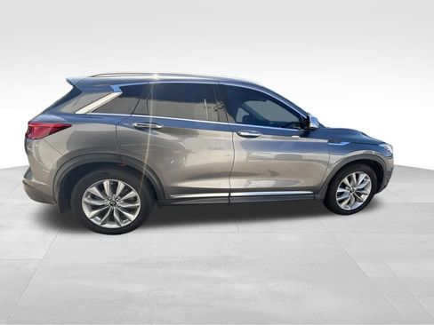 Used 2021 INFINITI QX50 Essential w/ Convenience Package FWD image 8