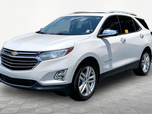 Used 2018 Chevrolet Equinox Premier FWD image 3