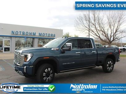 Used 2025 GMC Sierra 3500 Denali w/ Denali Reserve Package