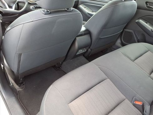 Used 2025 Nissan Altima 2.5 SV FWD image 15