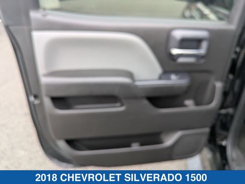 Used 2018 Chevrolet Silverado 1500 Custom w/ Custom Value Package AWD/4WD image 27