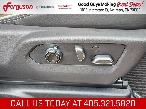 New 2026 GMC Yukon Denali Ultimate AWD/4WD image 48