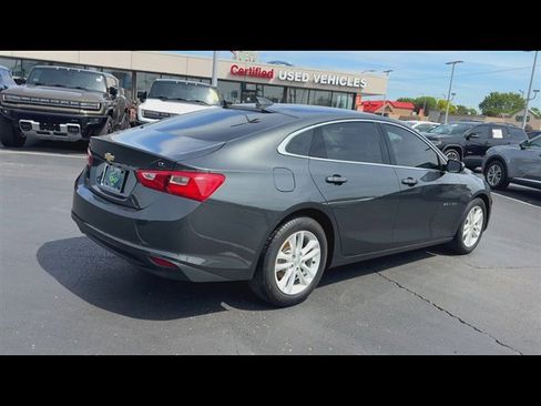 Certified 2018 Chevrolet Malibu LT FWD image 8