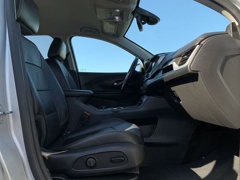 Used 2021 GMC Terrain SLT image 30