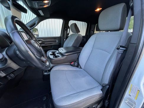 Used 2024 RAM 2500 Big Horn image 24