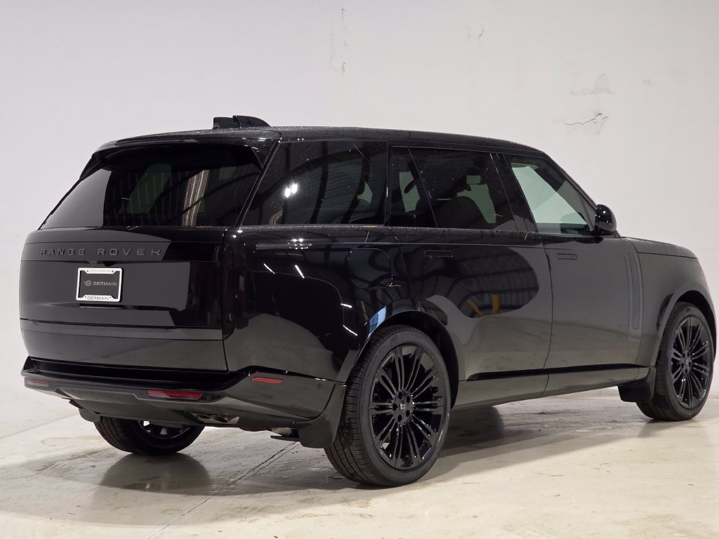 New 2027 Land Rover Range Rover Long Wheelbase SE AWD/4WD image 5