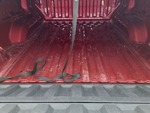 Used 2025 Chevrolet Colorado Z71 w/ Z71 Convenience Package 2 image 12