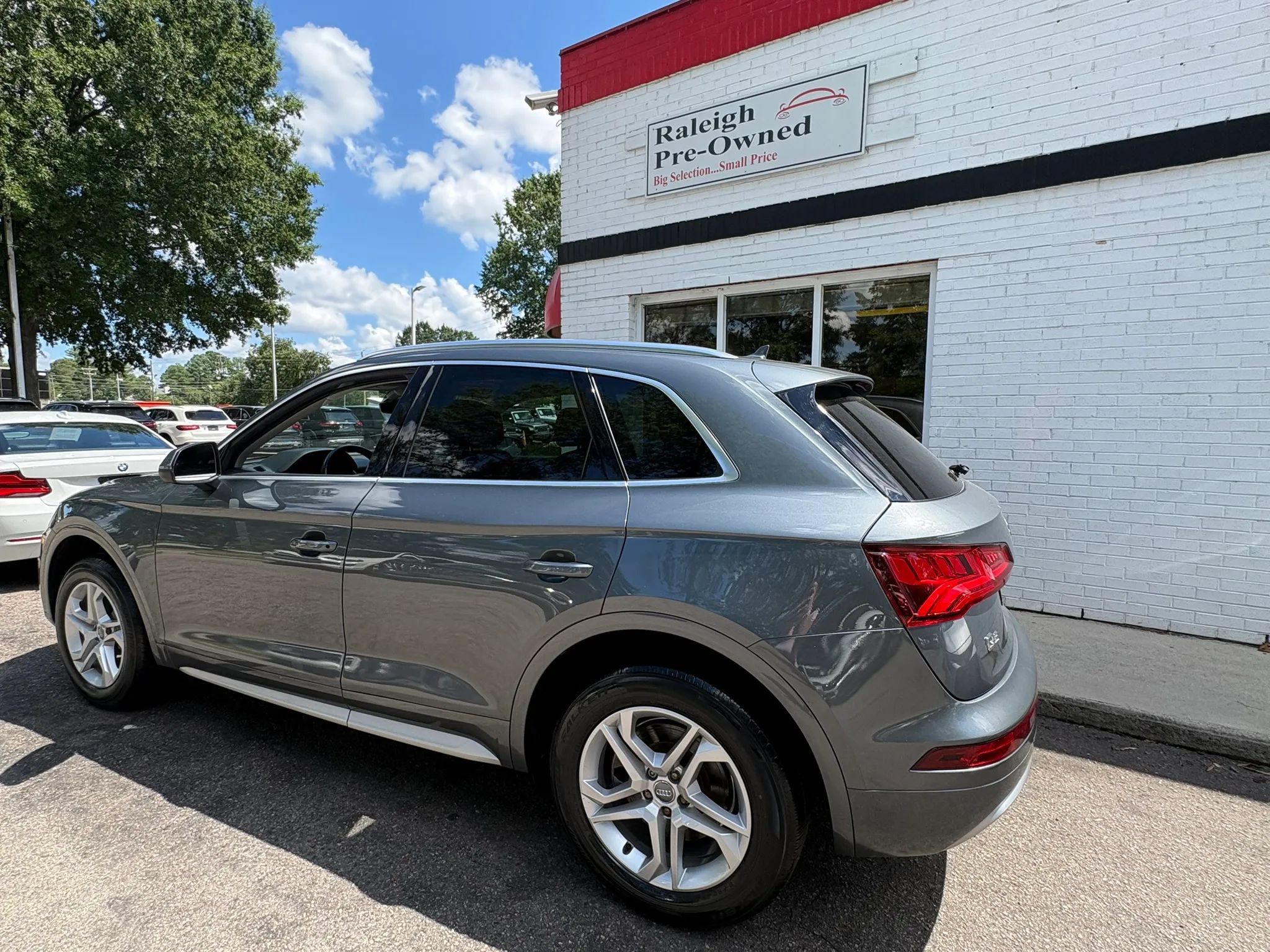 Used 2019 Audi Q5 2.0T Premium w/ Convenience Package AWD/4WD image 7
