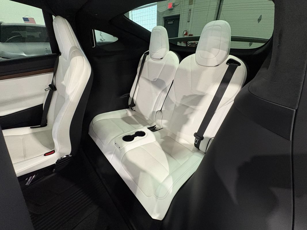 Used 2023 Tesla Model X AWD/4WD image 34