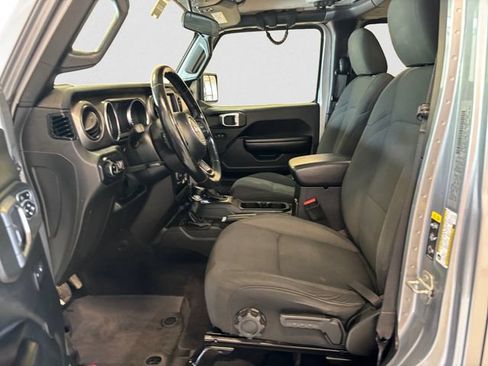 Used 2020 Jeep Gladiator Sport w/ Quick Order Package 24S AWD/4WD image 10