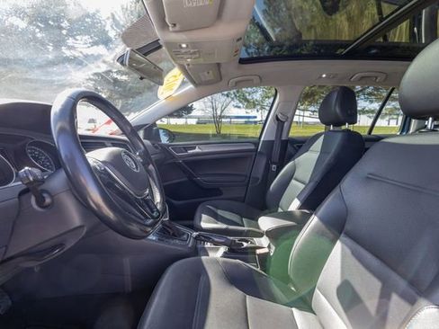 Used 2015 Volkswagen Golf SE w/ Lighting Package FWD image 11