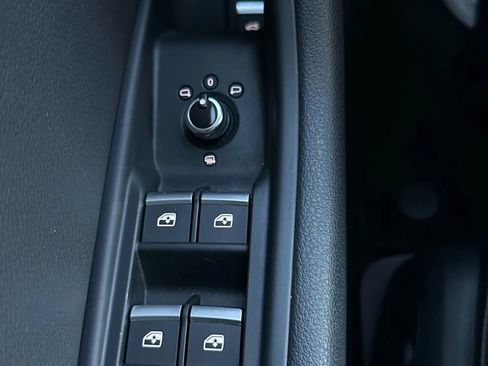 Used 2017 Audi A4 2.0T Premium w/ Convenience Package image 18