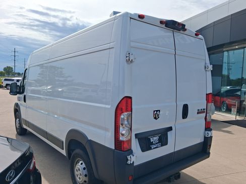 Used 2016 RAM ProMaster 2500 FWD image 3