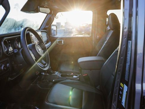 New 2026 Jeep Wrangler Unlimited Rubicon image 22