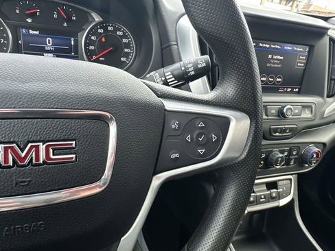 Used 2024 GMC Terrain SLE w/ Driver Convenience Package AWD/4WD image 39