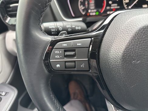 Used 2023 Honda Pilot EX-L image 12