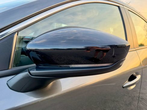 Used 2025 MAZDA MAZDA3 s FWD image 17