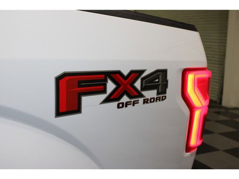 Used 2018 Ford F150 Lariat image 19