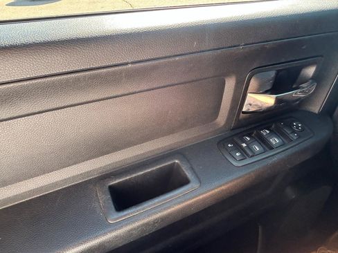 Used 2013 RAM 1500 Express AWD/4WD image 26