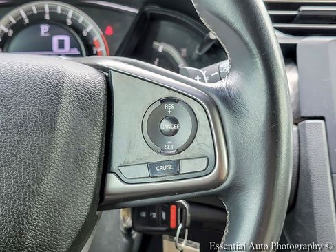Used 2018 Honda Civic Sport image 16
