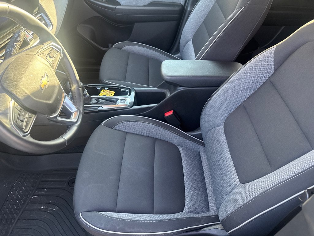 Used 2025 Chevrolet TrailBlazer LT w/ LT Cold Weather Package FWD image 23