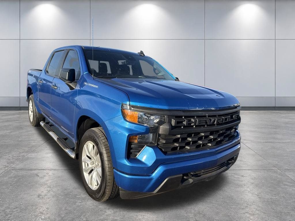 Used 2023 Chevrolet Silverado 1500 Custom AWD/4WD image 3
