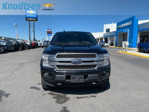 Used 2018 Ford F150 Platinum w/ Equipment Group 701A Luxury AWD/4WD image 2