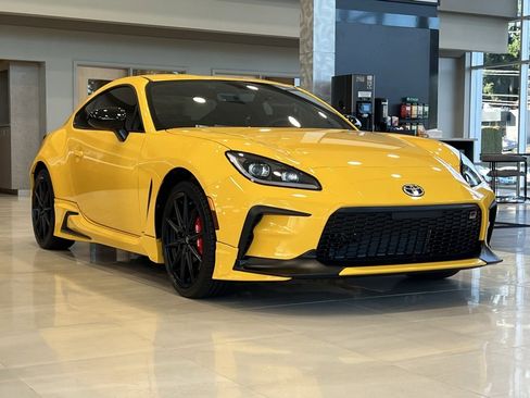 New 2026 Toyota GR86 YUZU Limited image 1