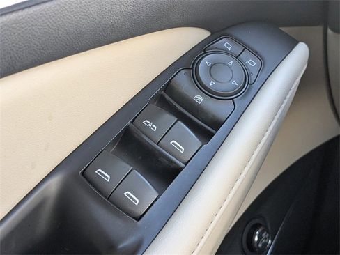 Used 2018 Buick Enclave Essence image 30