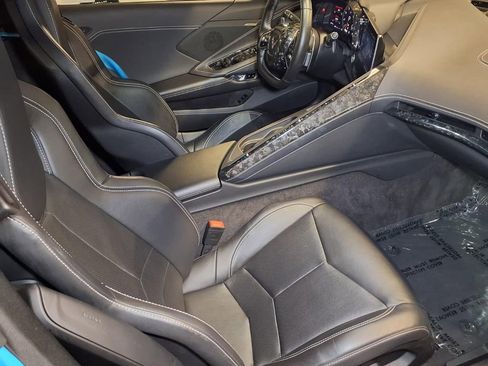 Used 2022 Chevrolet Corvette Stingray Coupe w/ Engine Appearance Package RWD image 20