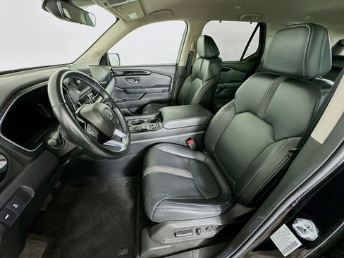 Used 2025 Honda Pilot EX-L image 13