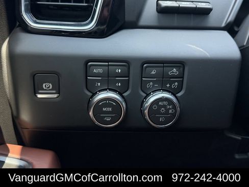 New 2026 GMC Sierra 2500 Denali Ultimate AWD/4WD image 19