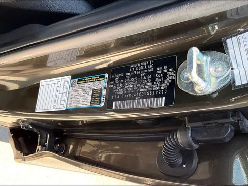 Used 2025 Kia Telluride S FWD image 33