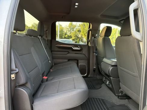 Used 2024 GMC Sierra 1500 SLE AWD/4WD image 14