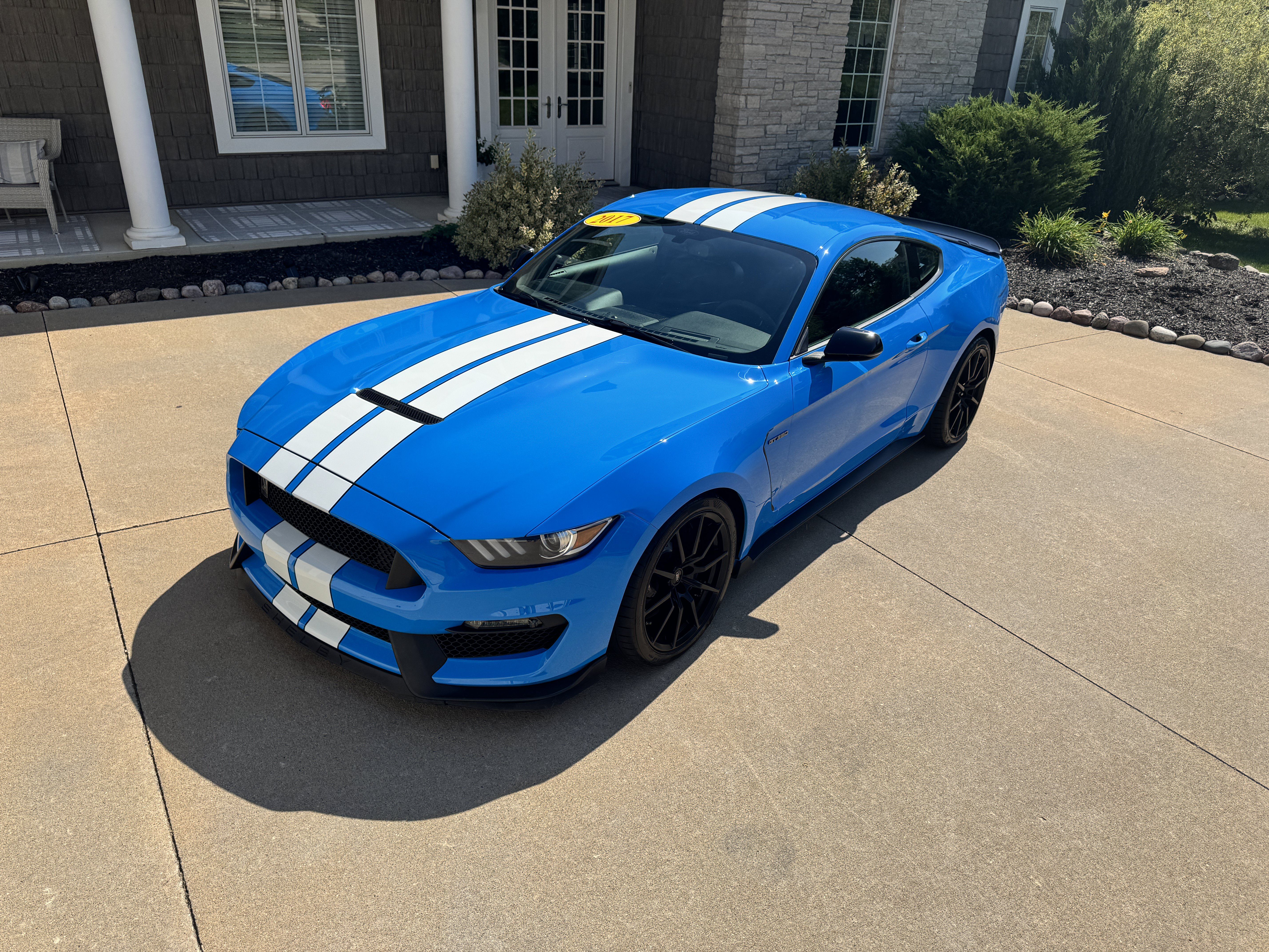 Used 2017 Ford Mustang Shelby GT350 RWD image 31
