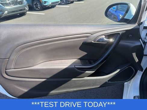 Used 2018 Buick Cascada Premium image 10