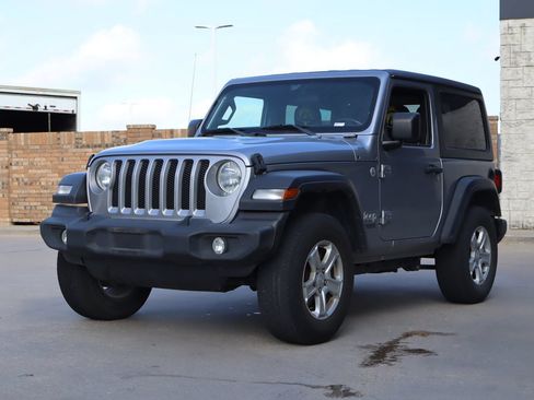 Used 2020 Jeep Wrangler Sport AWD/4WD image 2