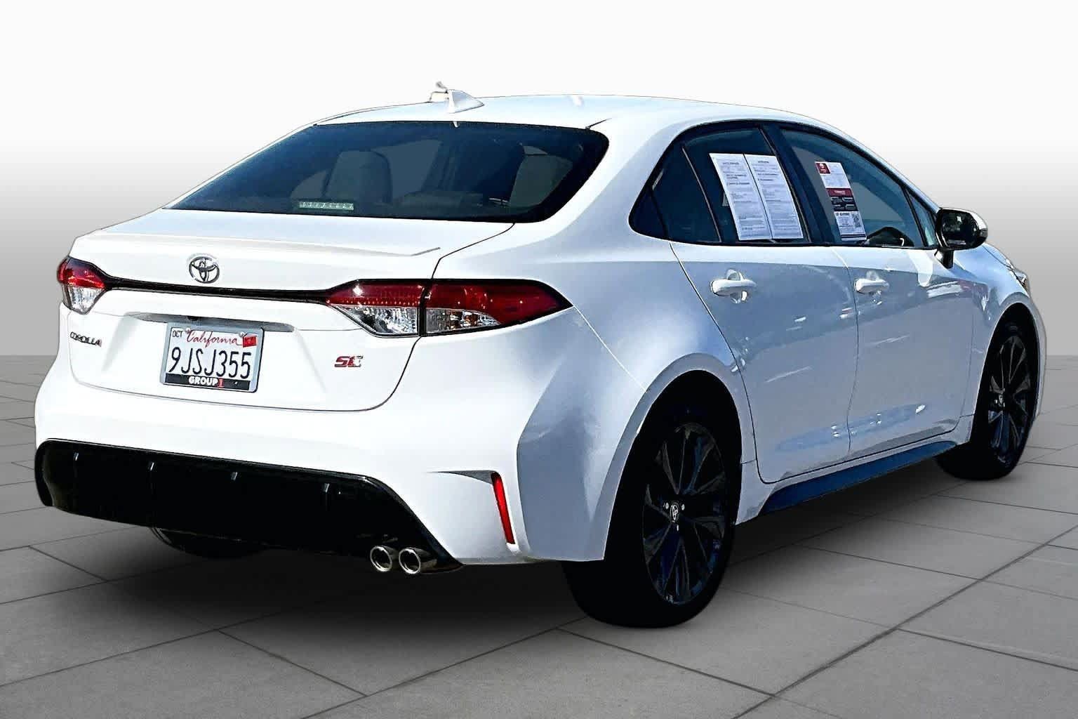 Used 2024 Toyota Corolla SE FWD image 12