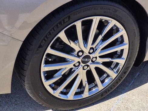 Used 2020 Lincoln Continental w/ Premium Package FWD image 7
