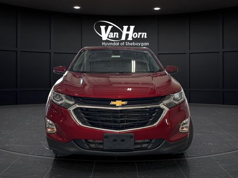 Used 2021 Chevrolet Equinox LT AWD/4WD image 2