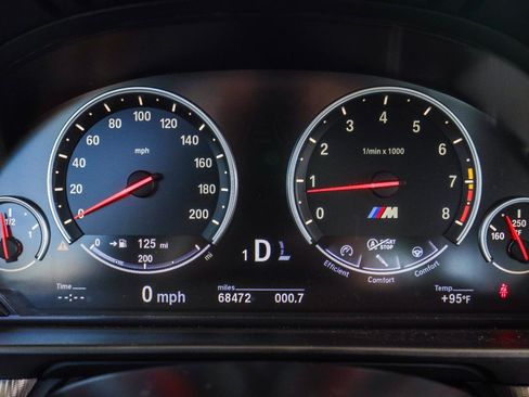 Used 2015 BMW M5 RWD image 7