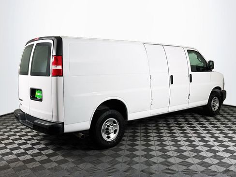 Used 2021 Chevrolet Express 2500 Work Van w/ Driver Convenience Package image 10
