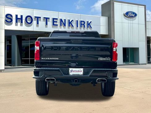 Used 2019 Chevrolet Silverado 1500 High Country w/ Technology Package AWD/4WD image 8