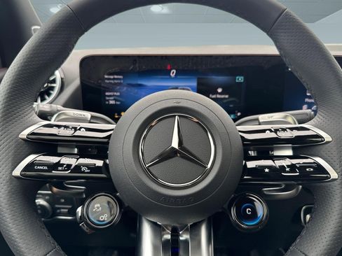 Used 2025 Mercedes-Benz GLA 35 AMG 4MATIC image 16