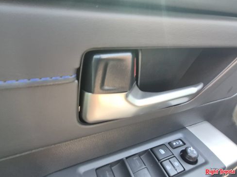New 2026 Toyota Tundra Platinum AWD/4WD image 17