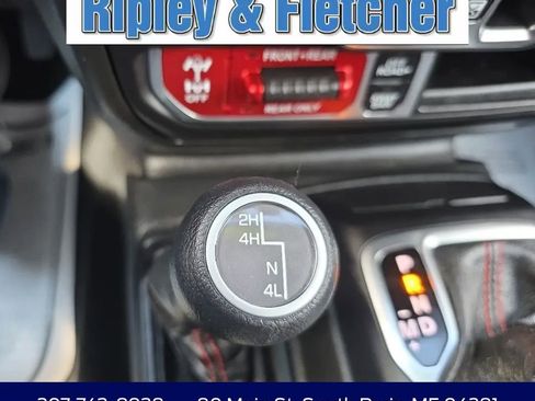 Used 2021 Jeep Gladiator Rubicon w/ Cold Weather Group AWD/4WD image 26