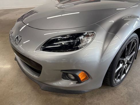 Used 2014 MAZDA MX-5 Miata Club RWD image 23