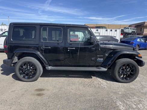 Used 2022 Jeep Wrangler Unlimited Sahara w/ Cold Weather Group image 4