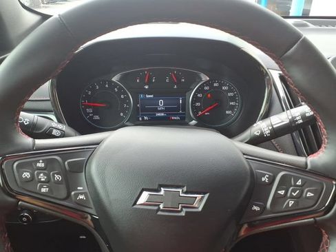 Used 2023 Chevrolet Equinox RS FWD image 23